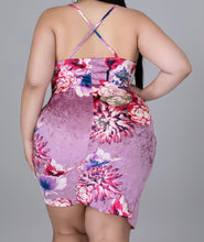 Load image into Gallery viewer, Rose Dress - Plus
